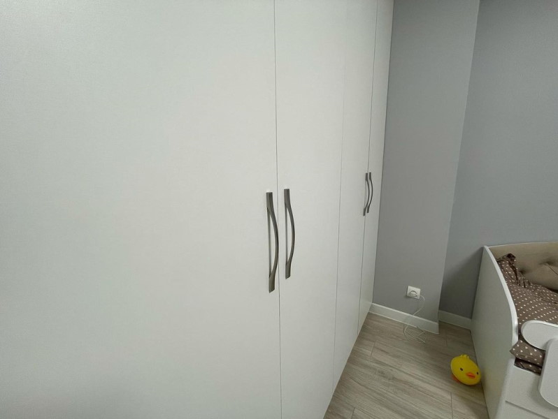 shkaf-raspashnoj-v-spalnyu-na-zakaz-ot-proizvoditelya-416-foto-4 shkaf-raspashnoj-v-spalnyu-na-zakaz-ot-proizvoditelya-416-foto-4